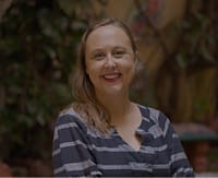 Holli Headshot (200×162)