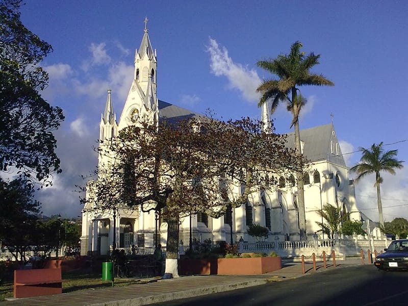 iglesia san rafael de heredia"